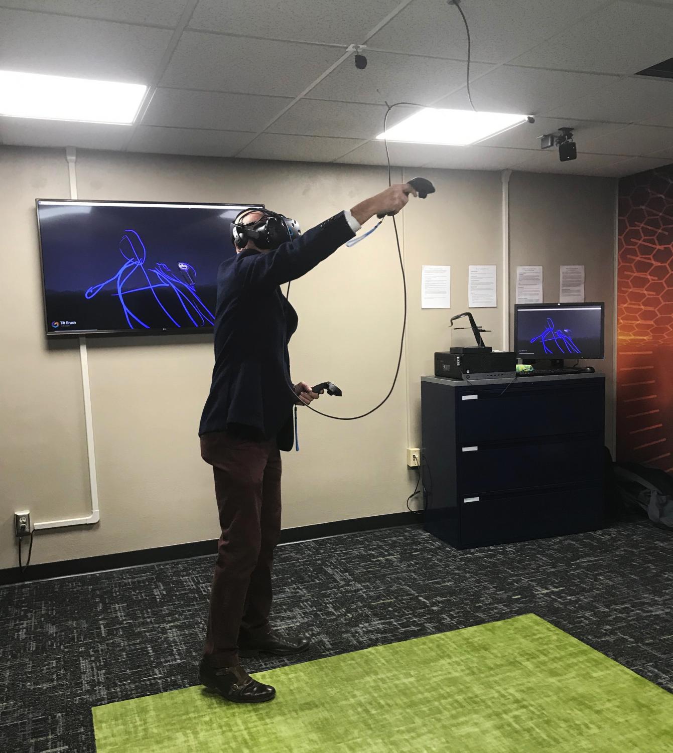 Karrmann Library debuts new virtual reality room – Exponent