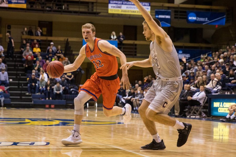 UW-Platteville Communications photo
Pioneers’ #12 Robert Duax driving into the paint during Friday night’s game.