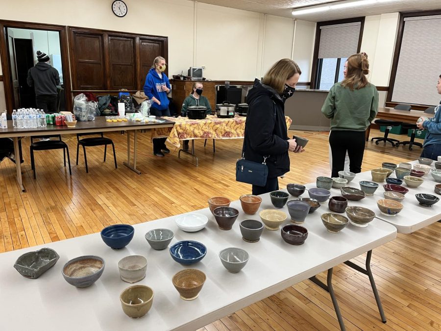 The+UW-Platteville+Clay+Club+hosted+their+Empty+Bowls+event%2C+serving+chili+in+bowls+they+made.+Anthony+Malo+photo.