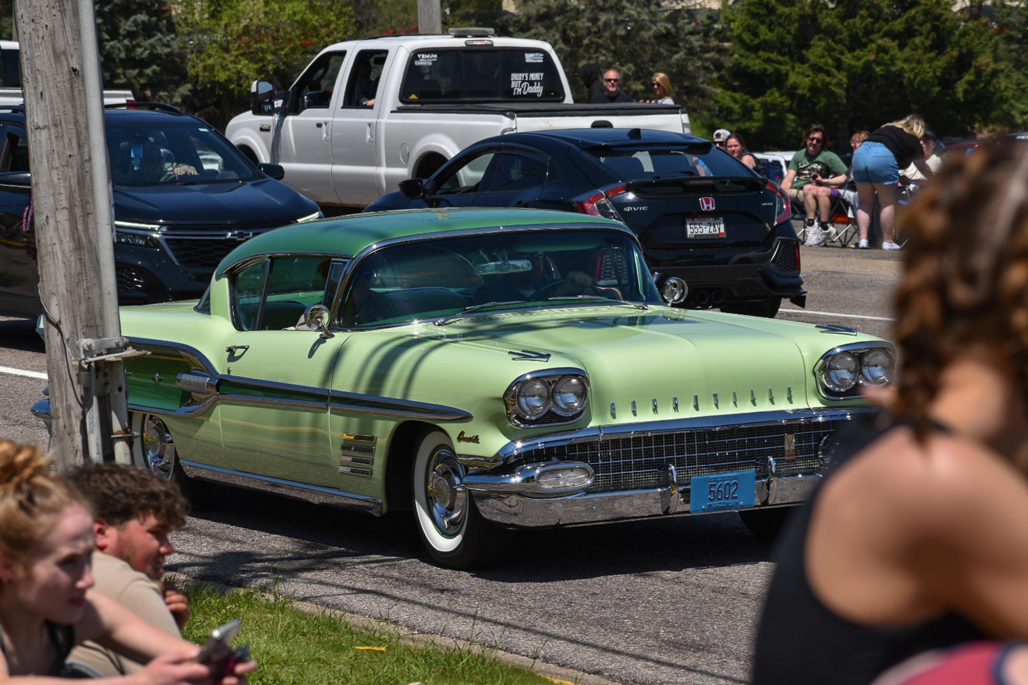 “Pontiac Bonneville from Automotion, Wisconsin Dells” Exponent