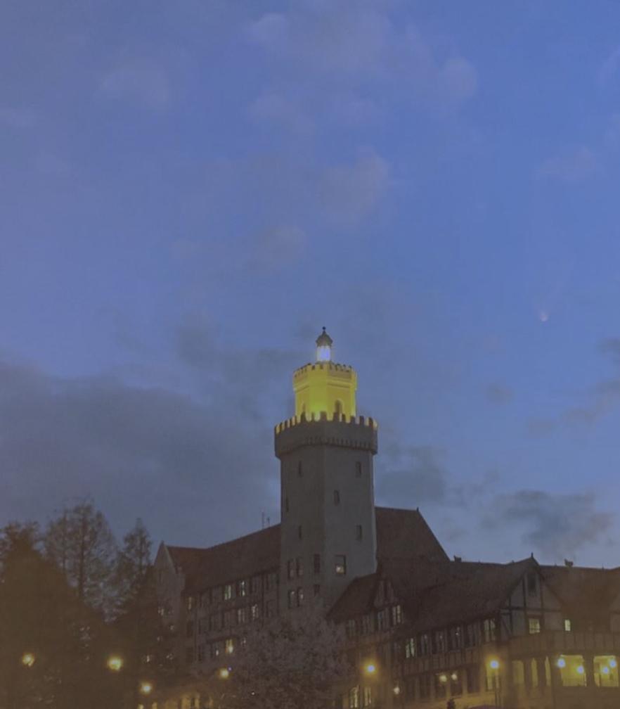 Sunday evening, Spring 2021